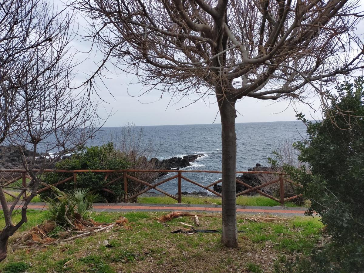 B&B La Spiaggetta Di Stazzo Acireale Extérieur photo