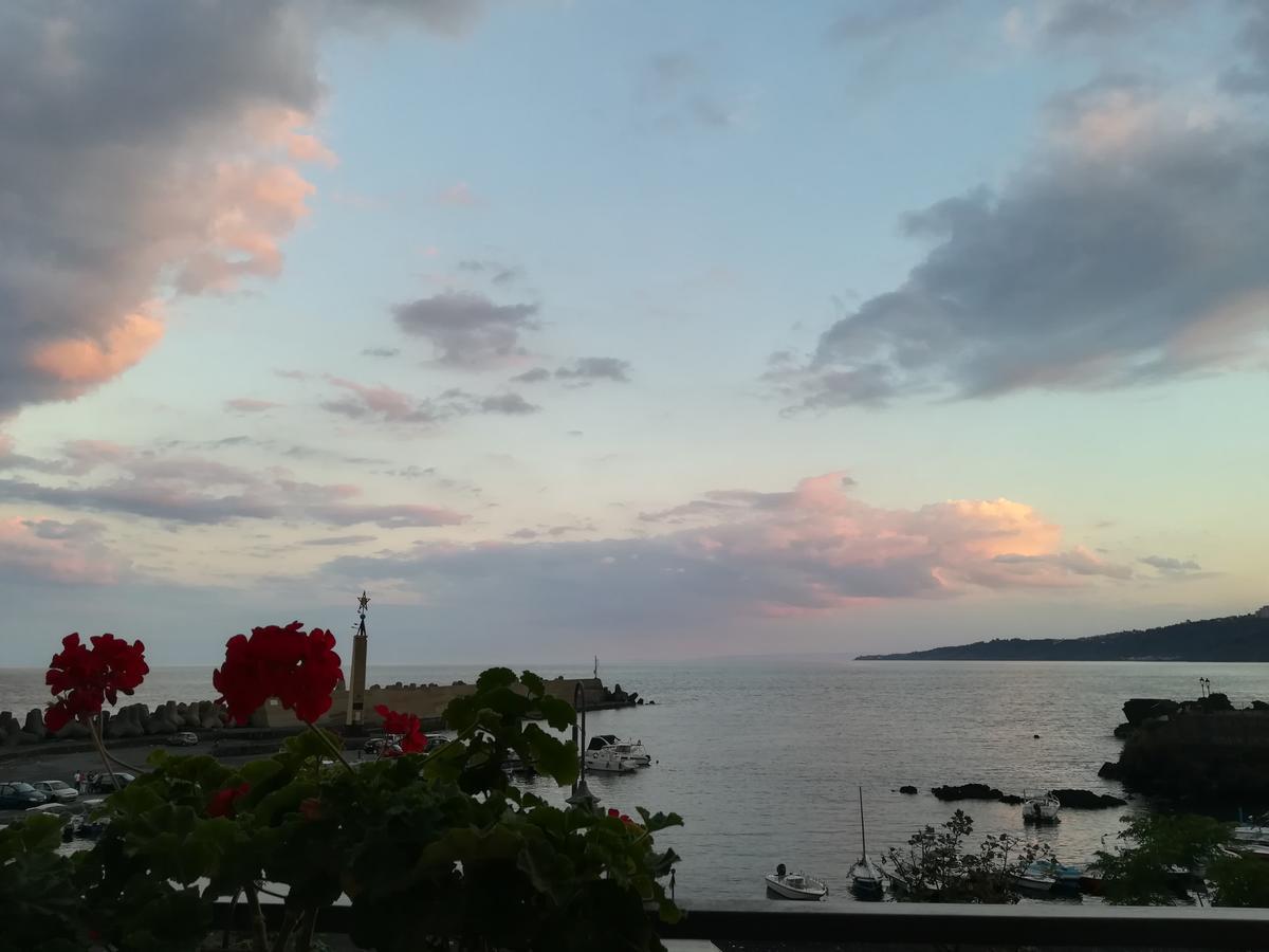 B&B La Spiaggetta Di Stazzo Acireale Extérieur photo
