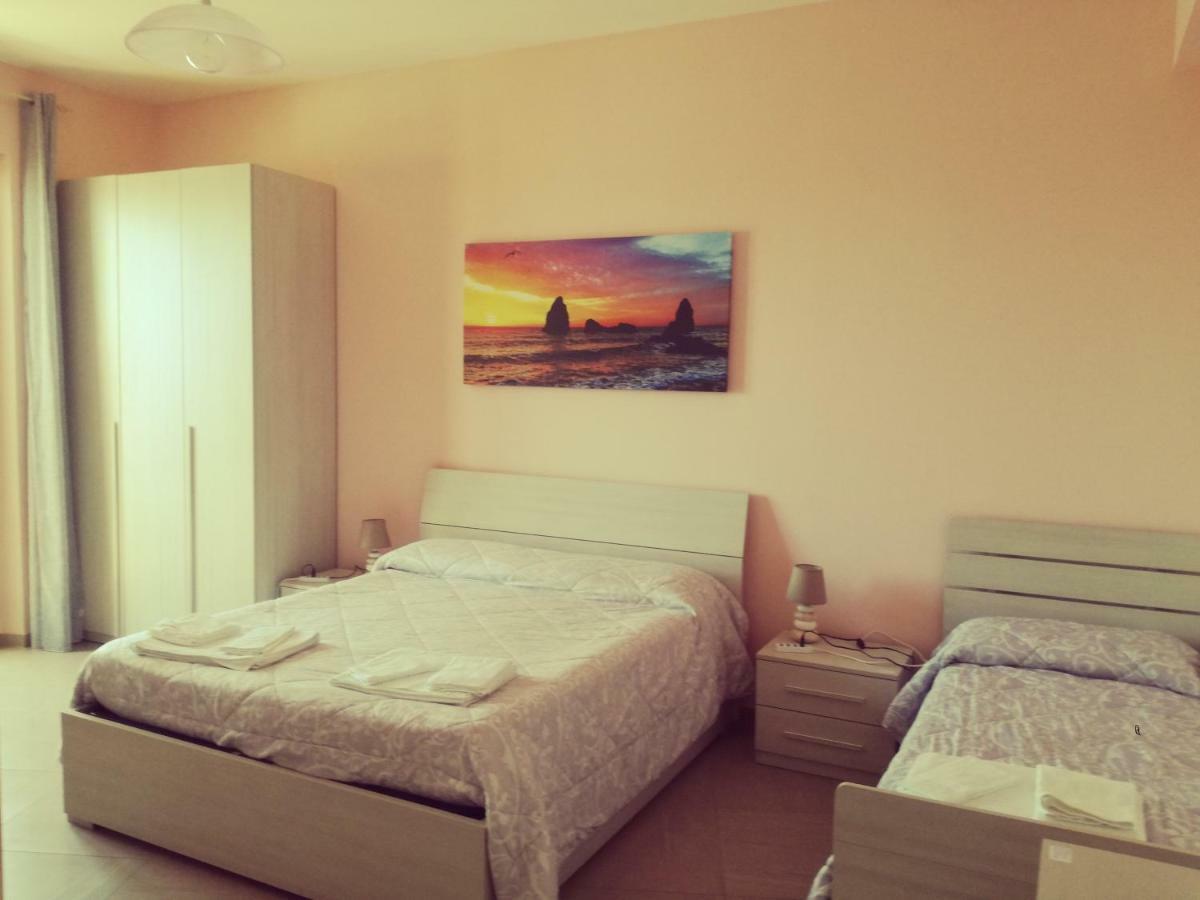 B&B La Spiaggetta Di Stazzo Acireale Extérieur photo