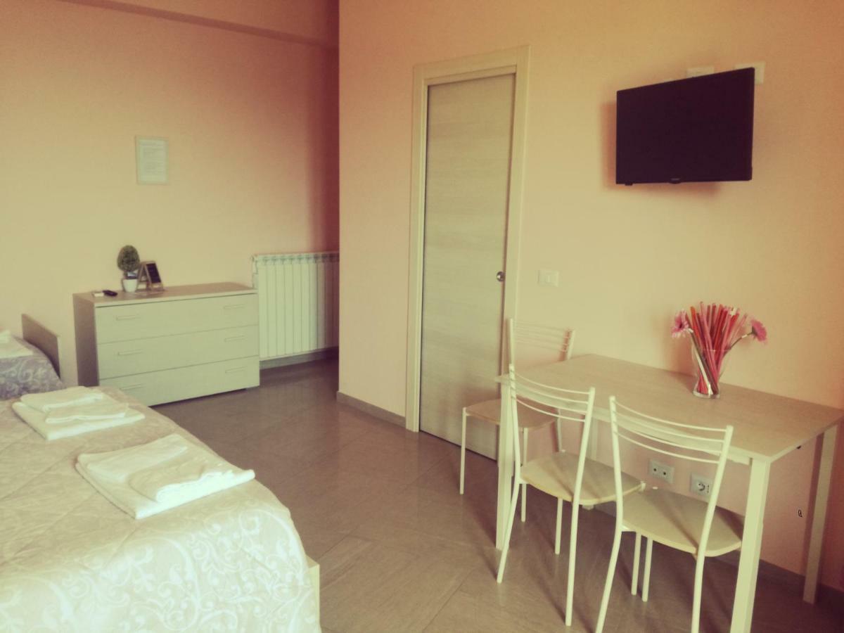 B&B La Spiaggetta Di Stazzo Acireale Extérieur photo